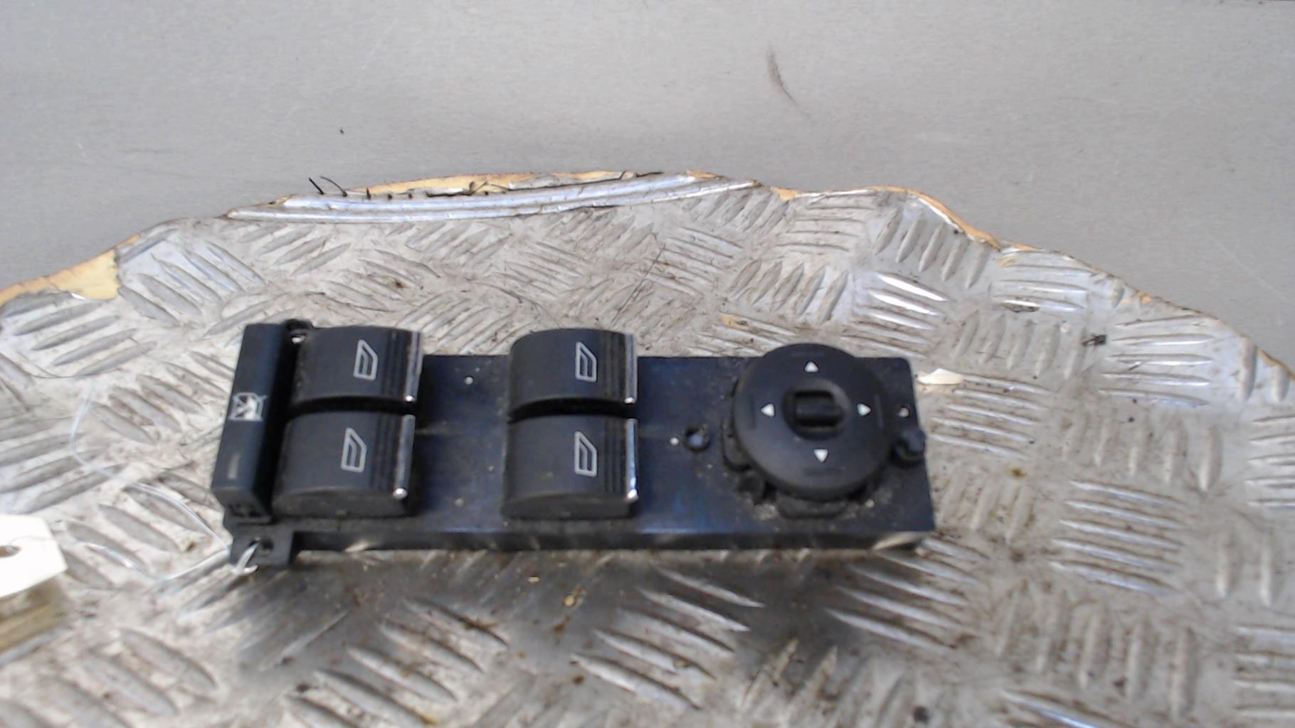Interrupteur de leve vitre avant gauche FORD FOCUS 2 PHASE 2 Diesel - 1
