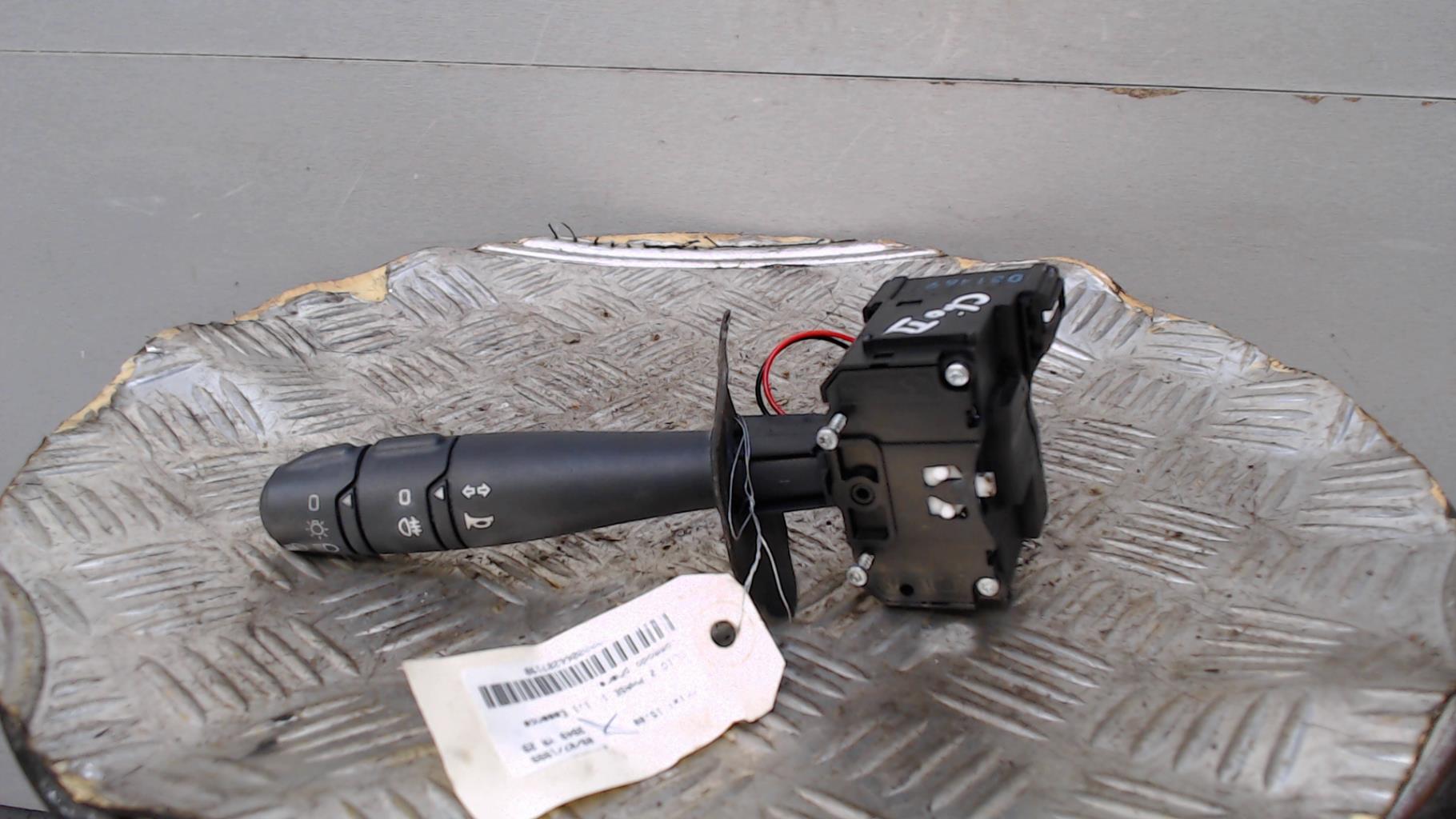 Commodo phare RENAULT CLIO 2 PHASE 1 Essence - 1