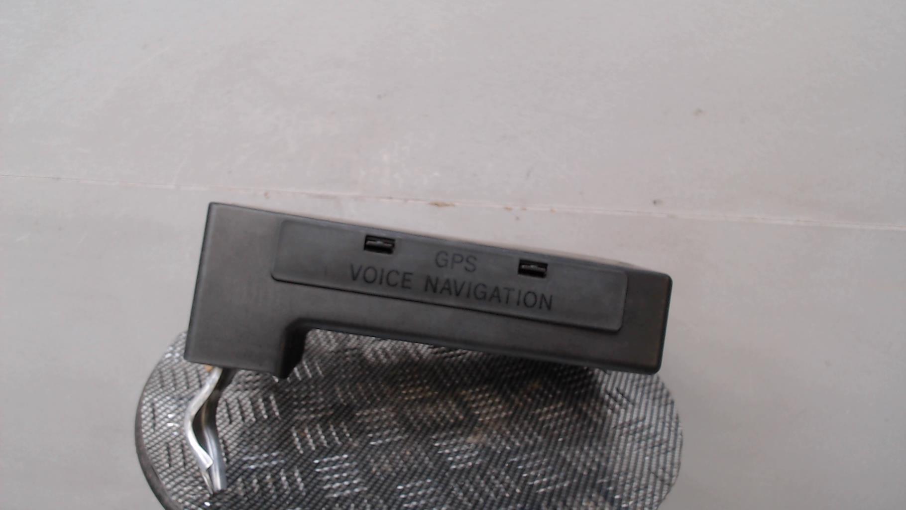 GPS TOYOTA PRIUS 2 Essence/Hybride - 1
