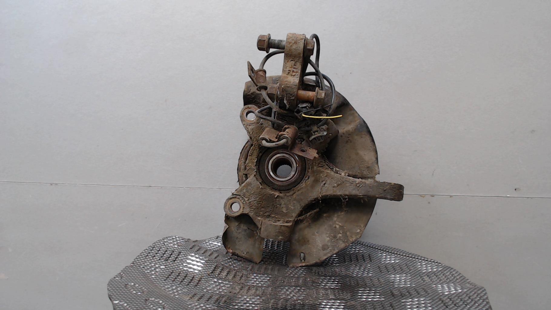 Moyeu avant droit HYUNDAI MATRIX PHASE 1 Diesel - 1