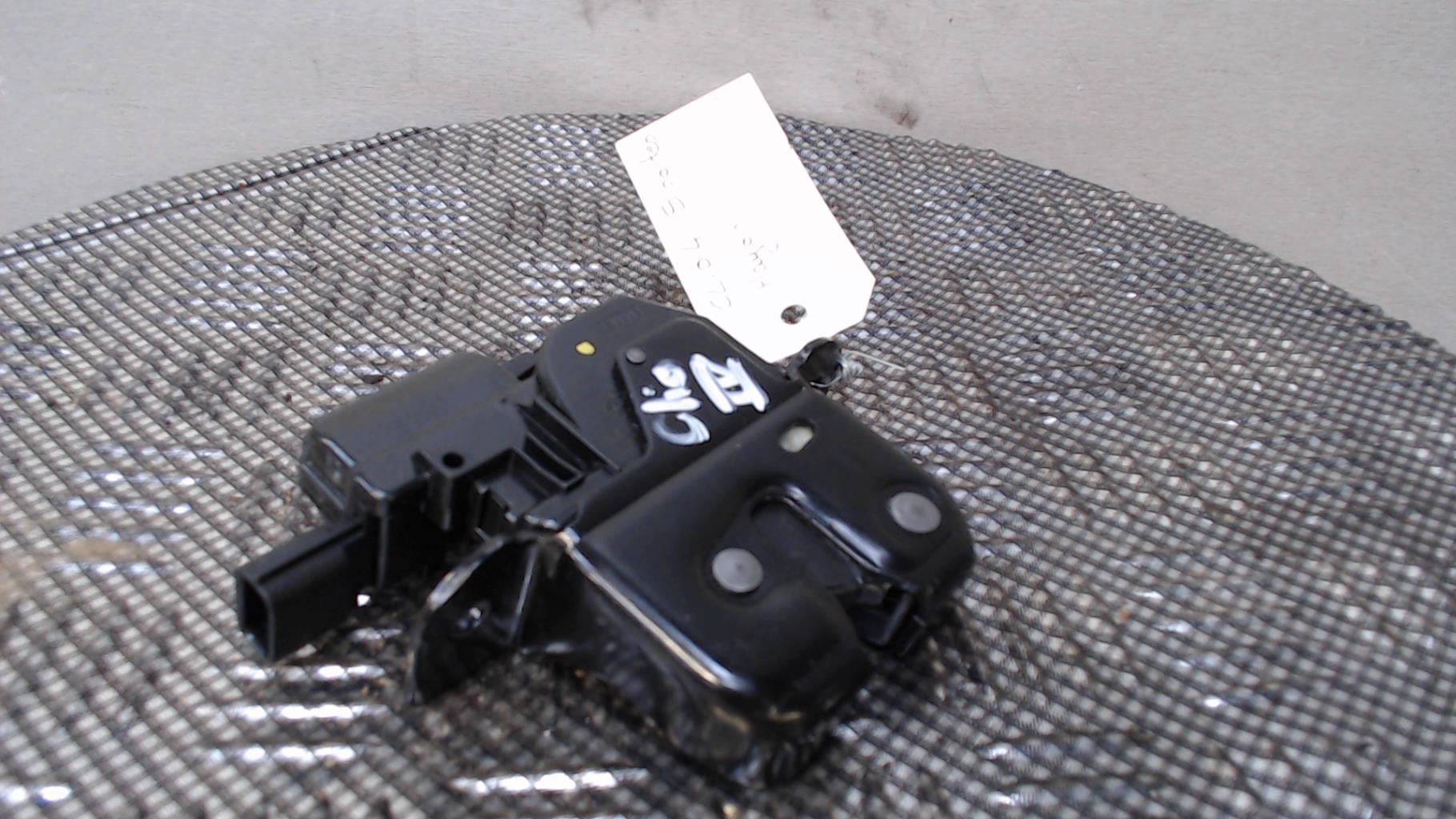 Serrure de hayon RENAULT CLIO 4 PHASE 1 Essence - 1