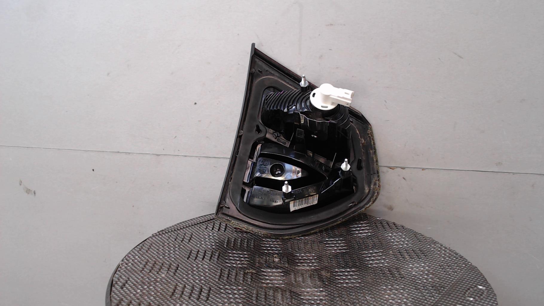 Feu arriere secondaire droit (feux) CITROEN C4 PICASSO 1 Diesel - 1