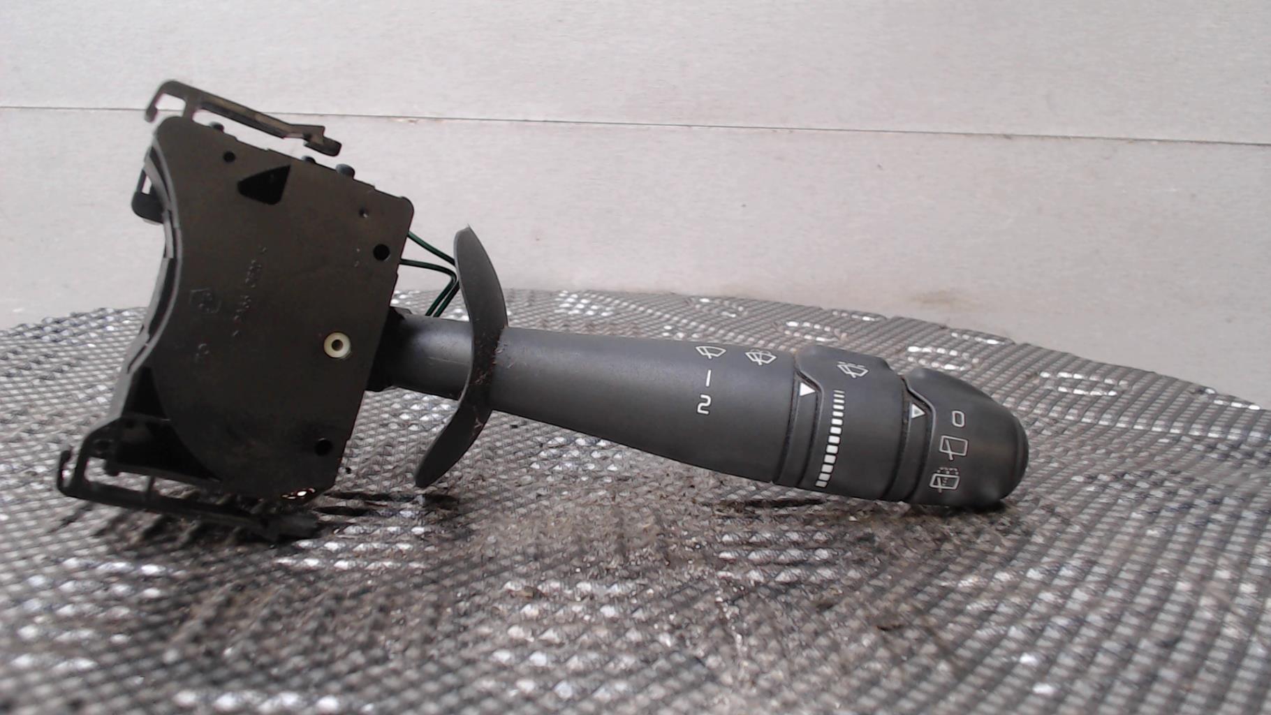 Commodo d'essuie glaces RENAULT LAGUNA 2 PHASE 2 BREAK Diesel - 1