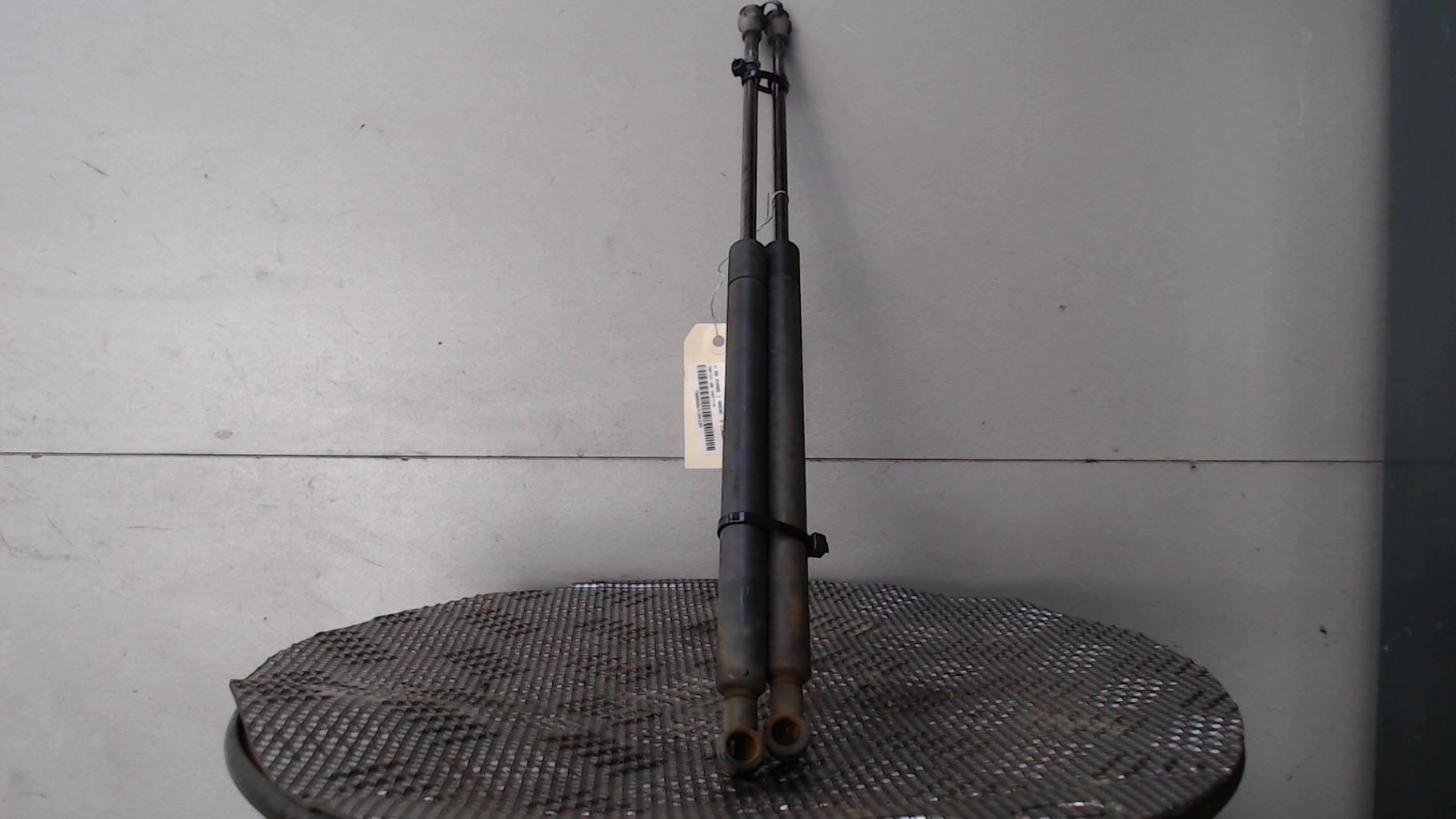 Verin de coffre VOLVO V 50 PHASE 1 BREAK Diesel - 1