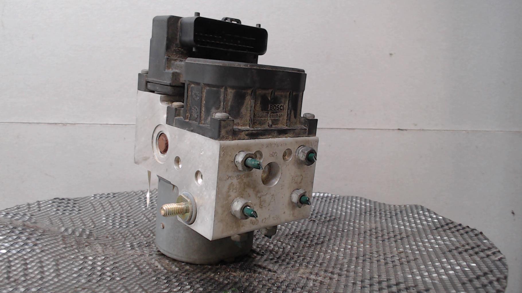 Bloc ABS (freins anti-blocage) OPEL CORSA C PHASE 1 Essence - 1
