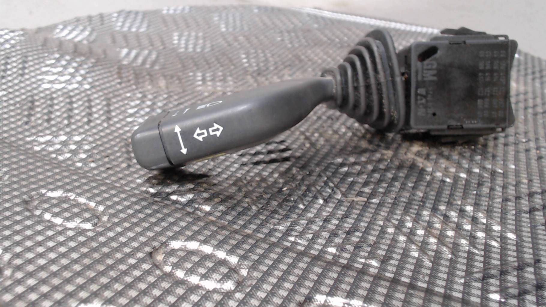 Commodo phare OPEL CORSA C PHASE 1 Essence - 1