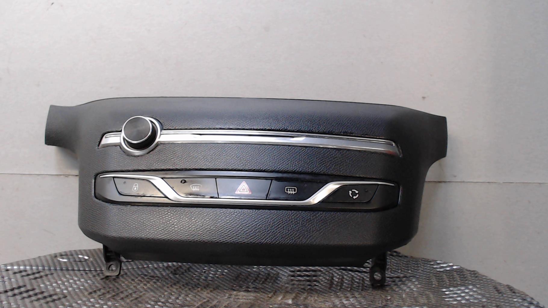 Facade autoradio PEUGEOT 308 2 PHASE 1 Diesel - 1
