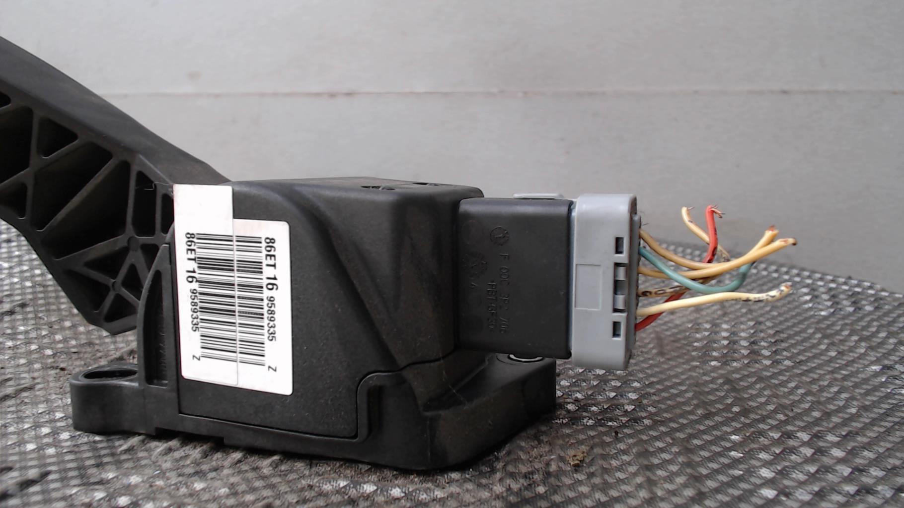Pedale d'accelerateur CITROEN C4 2 PHASE 1 Diesel - 1