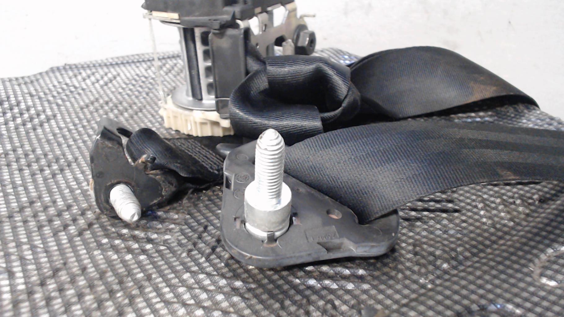Ceinture arriere droit RENAULT TWINGO 2 PHASE 1 Essence - 1