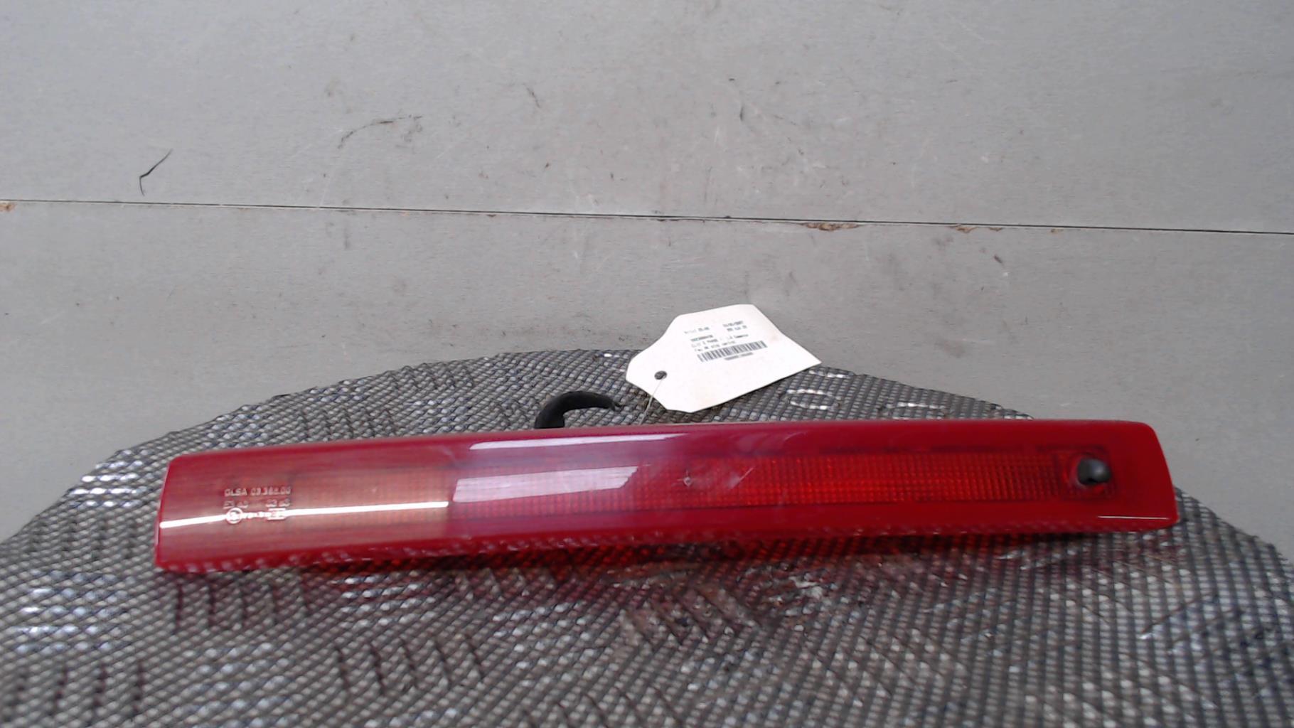 Feu arriere stop central RENAULT CLIO 3 PHASE 1 Essence - 1