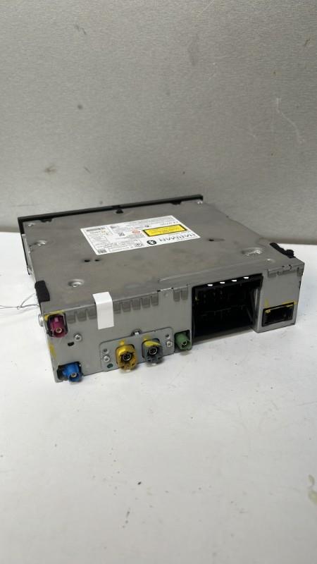 Autoradio VOLKSWAGEN TOUAREG 2 PHASE 1 Diesel - 1