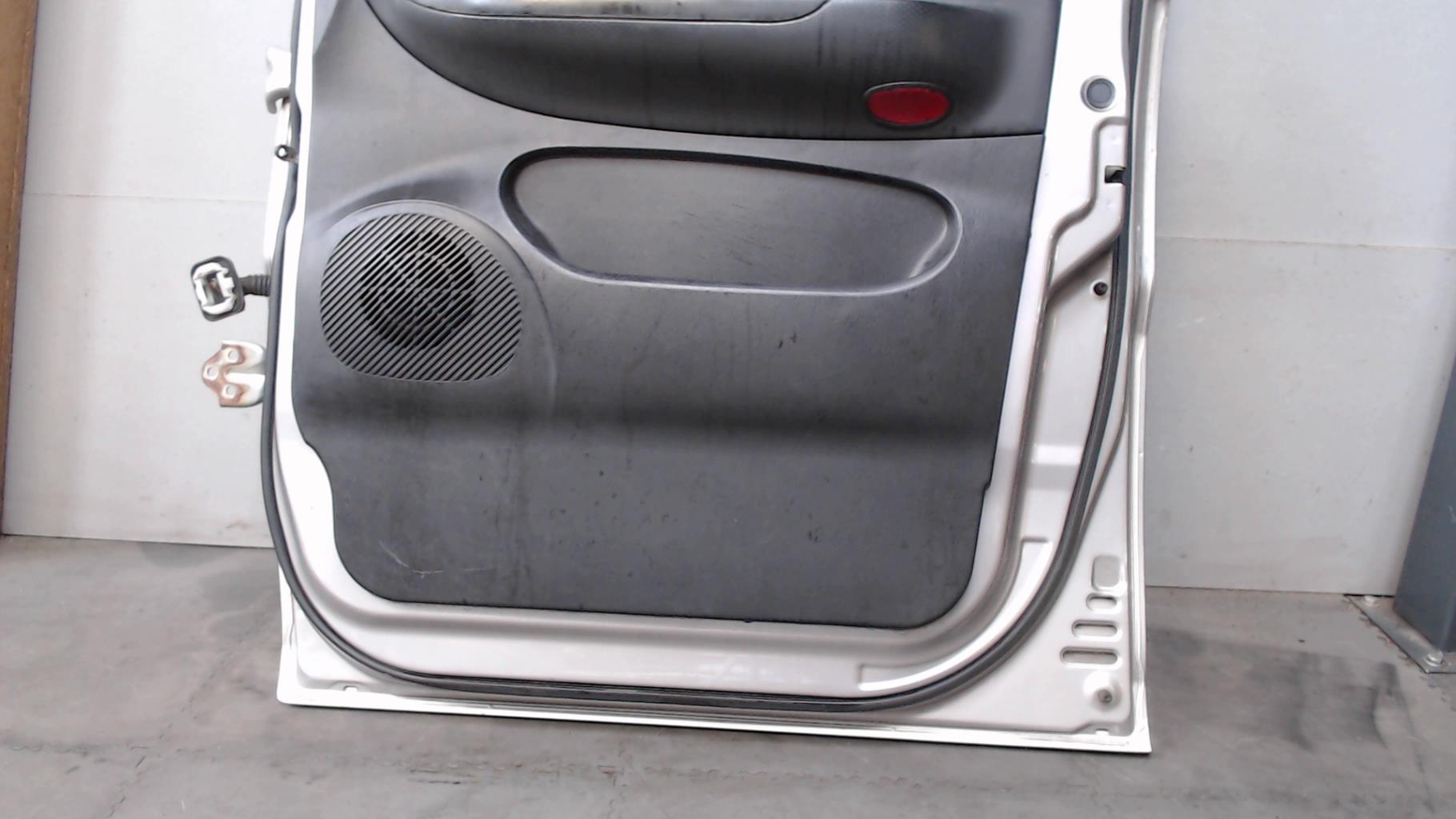 Porte avant droit HYUNDAI SATELLITE 1 PHASE 1 Diesel - 1