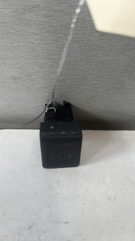 Bouton/Interrupteur RENAULT CLIO 4 PHASE 1 BREAK Diesel - 1