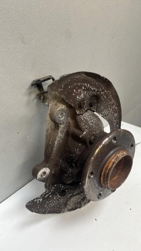 Moyeu avant droit BMW SERIE 1 E87 PHASE 2 Diesel - 1