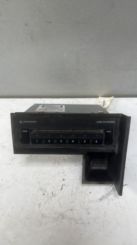 Chargeur CD VOLKSWAGEN TOURAN 1 PHASE 1 Diesel - 1