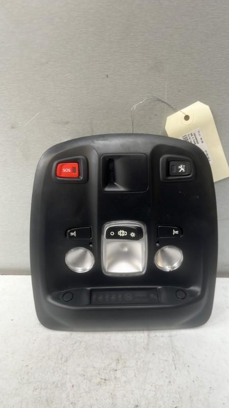 Eclairage de plafonnier PEUGEOT 308 2 PHASE 2 Diesel - 1