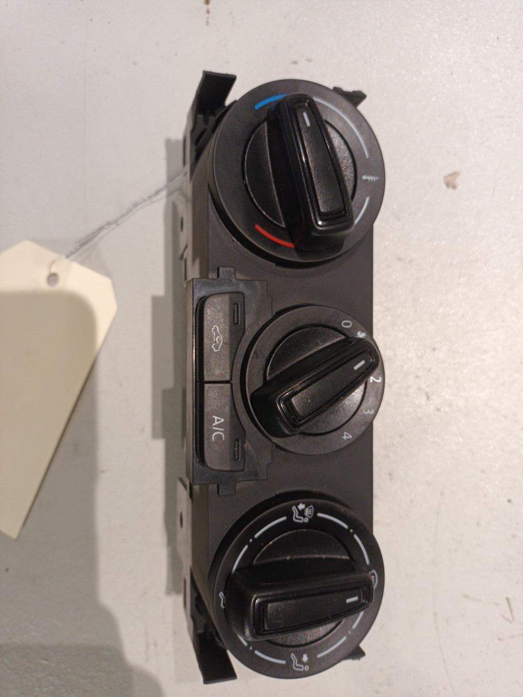 Commande chauffage VOLKSWAGEN POLO 5 PHASE 2 Diesel - 1