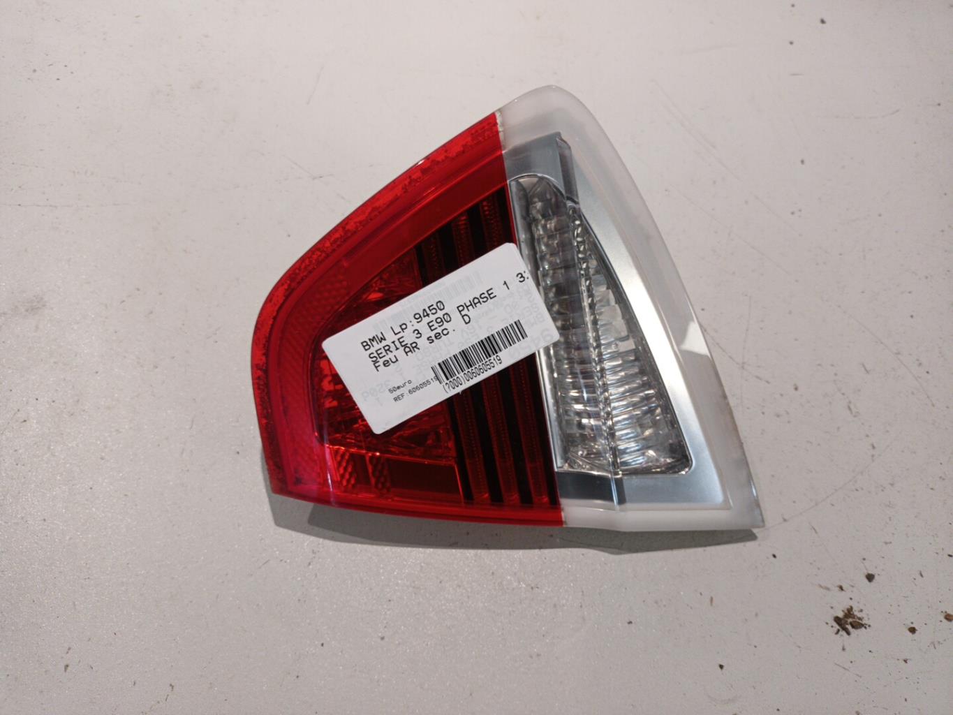 Feu arriere secondaire droit (feux) BMW SERIE 3 E90 PHASE 1 Diesel - 1