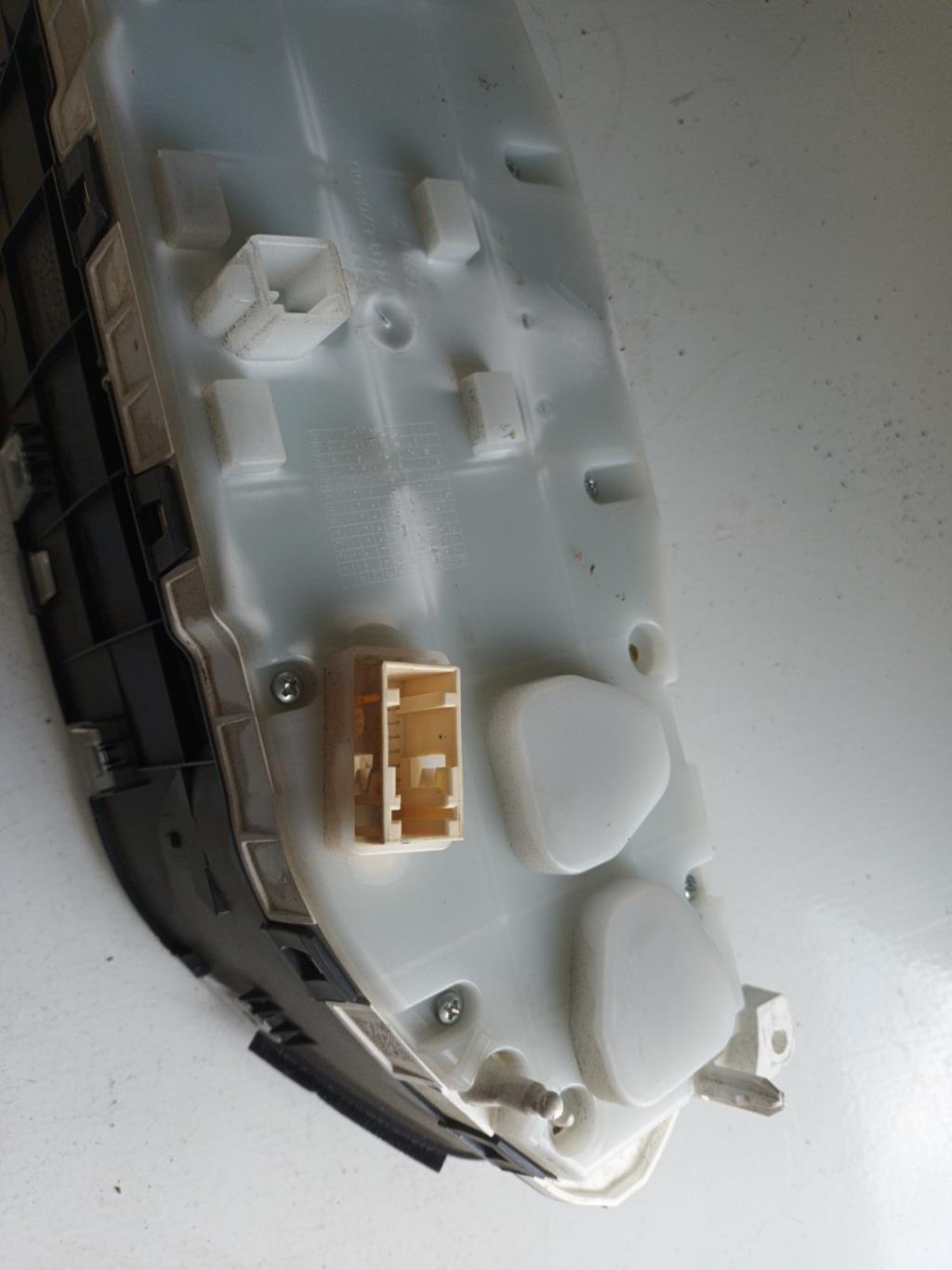 Compteur PEUGEOT 208 1 PHASE 2 Diesel - 1