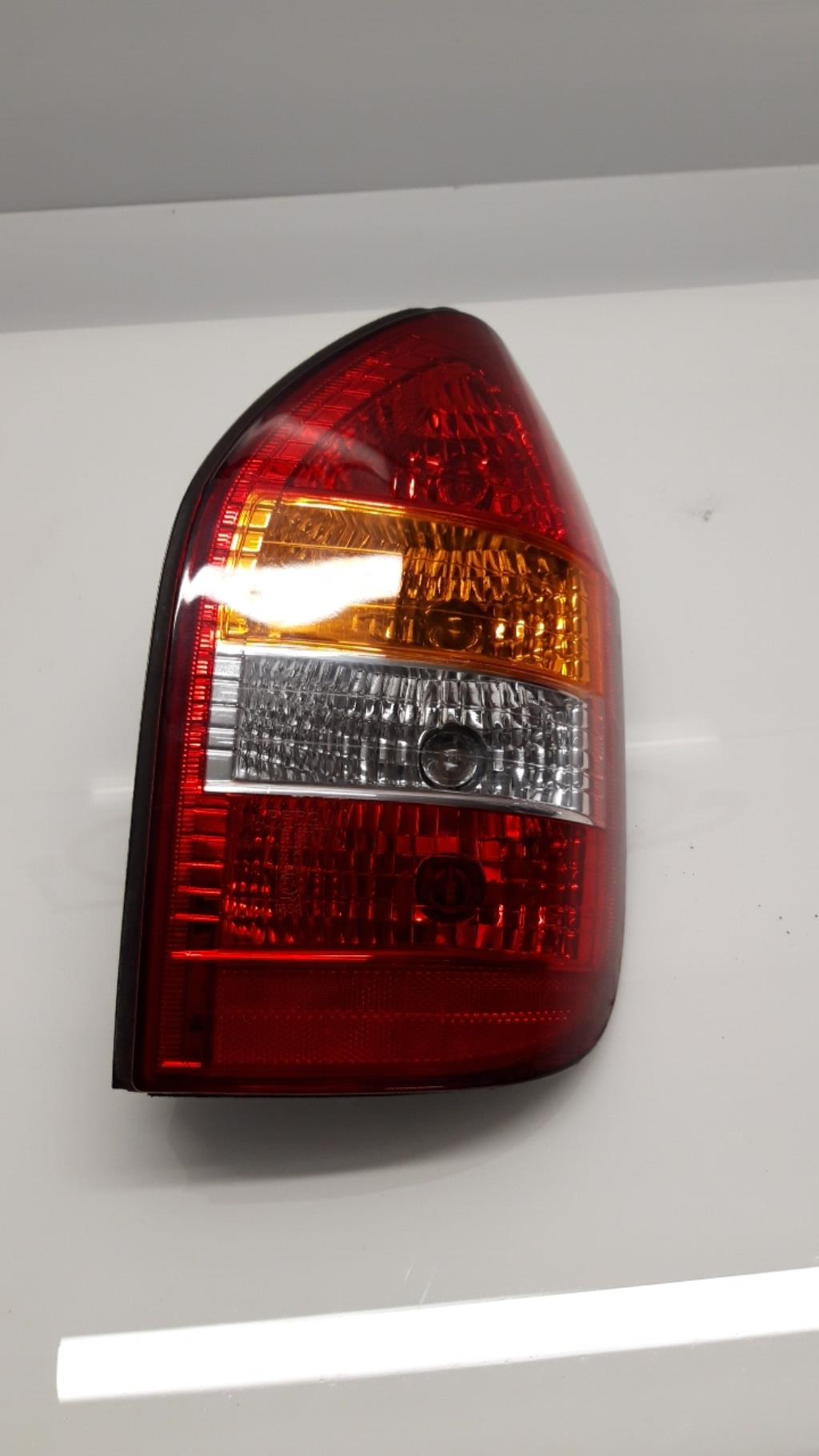 Fanale posteriore principale destro (luci) OPEL ZAFIRA A PHASE 1 Diésel - 1