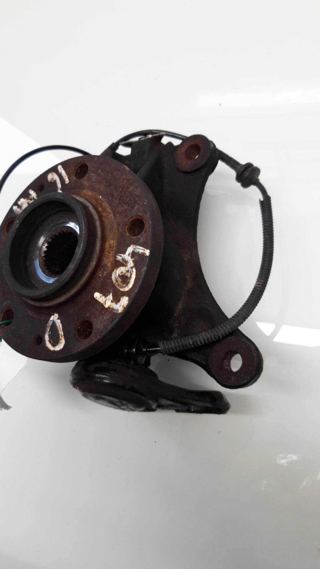 Mozzo anteriore destro PEUGEOT 407  - 1