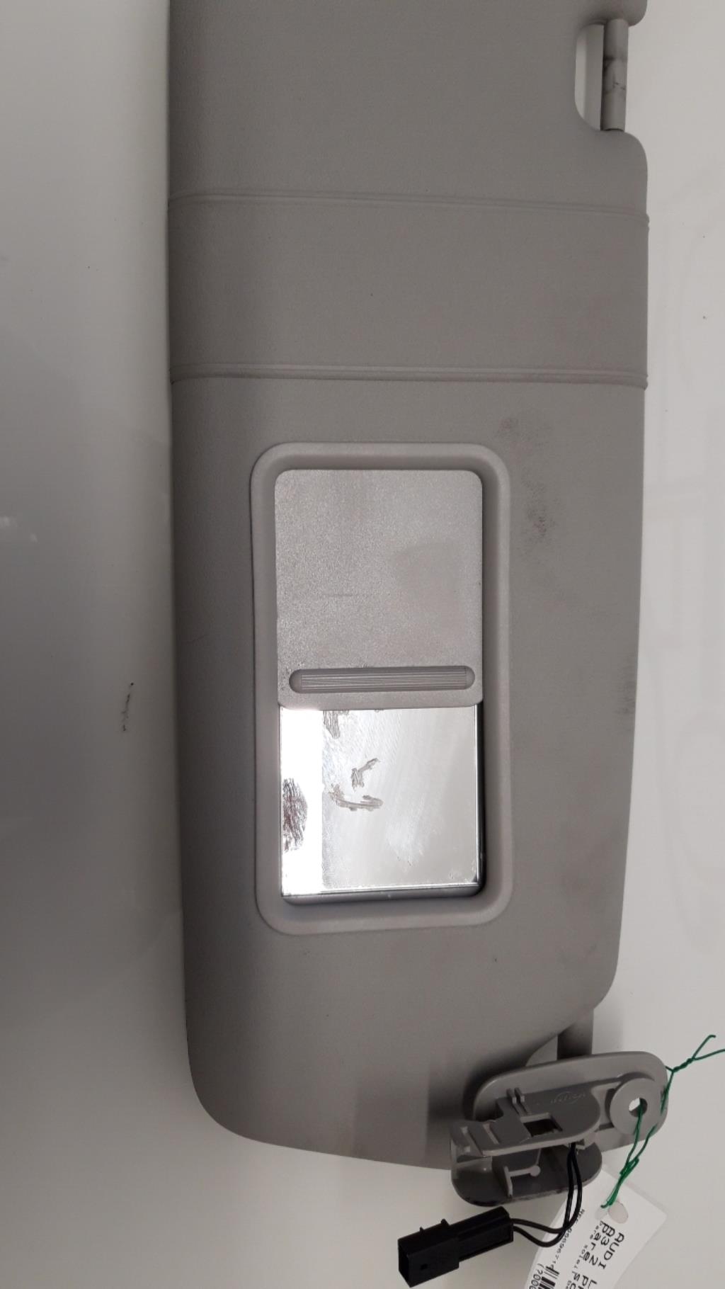 Pare soleil droit AUDI A3 2 PHASE 1 Essence - 1