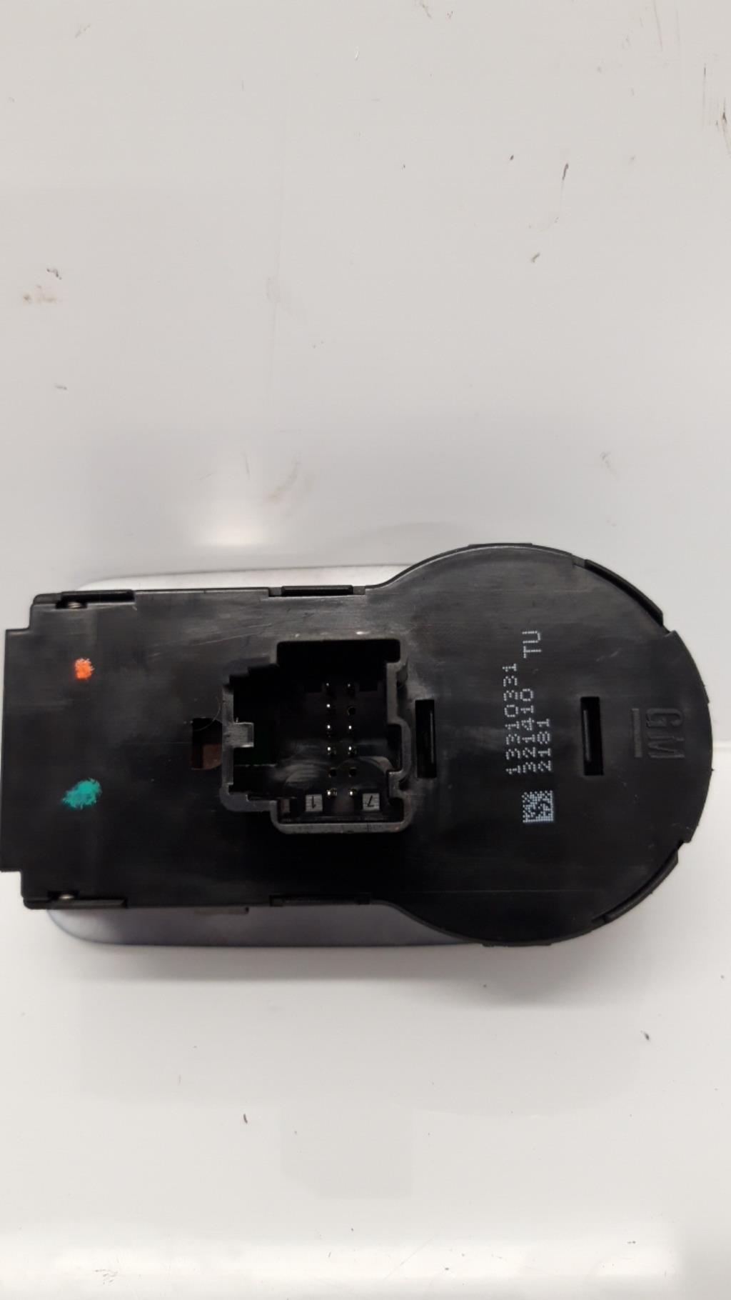Commande de phare OPEL CORSA D PHASE 2 Diesel - 1