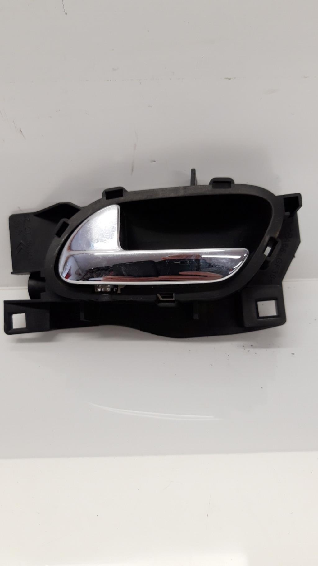 Maniglia interna anteriore sinistra PEUGEOT 407 COUPE Diésel - 1