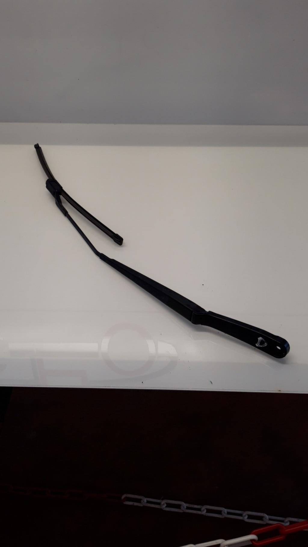 Braccio tergicristallo anteriore destro SEAT IBIZA 3 PHASE 1 Diésel - 1