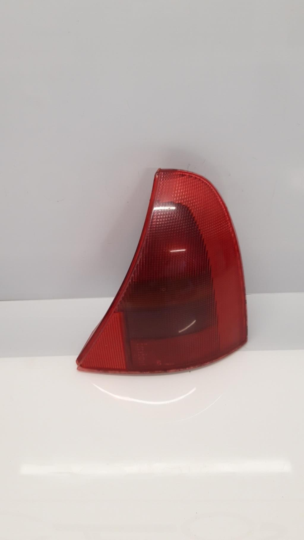 Fanale posteriore principale destro (luci) RENAULT CLIO 2 PHASE 1 Diésel - 1