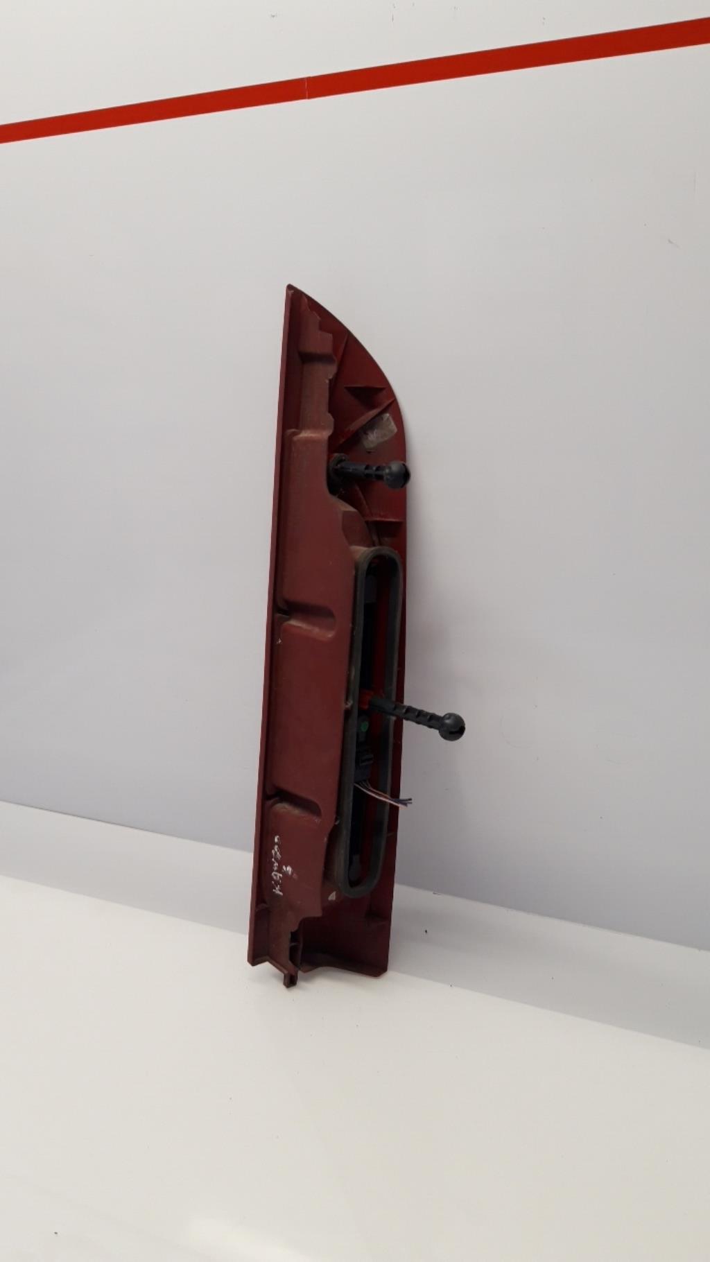 Fanale posteriore principale sinistro (luci) RENAULT KANGOO 1 PHASE 1 Gasolina - 1