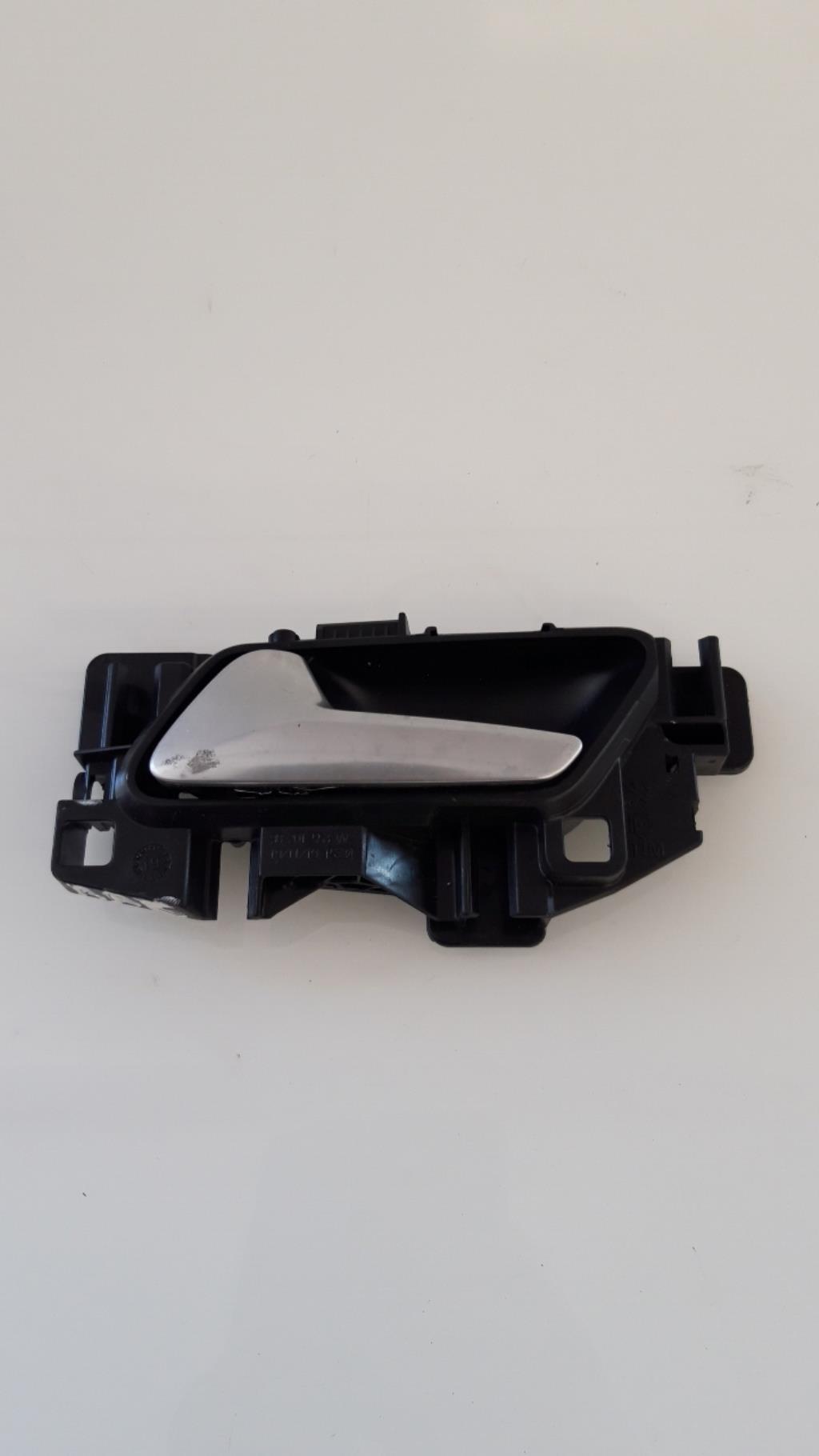 Maniglia interna posteriore sinistra PEUGEOT 5008 2 PHASE 1 Gasolina - 1
