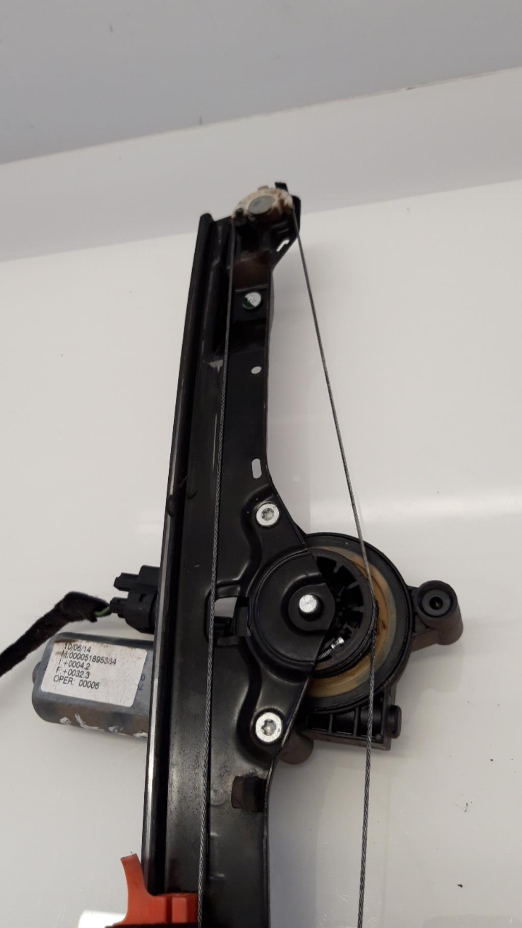 Alzacristalli elettrico anteriore destro FIAT PUNTO 3 Diésel - 1