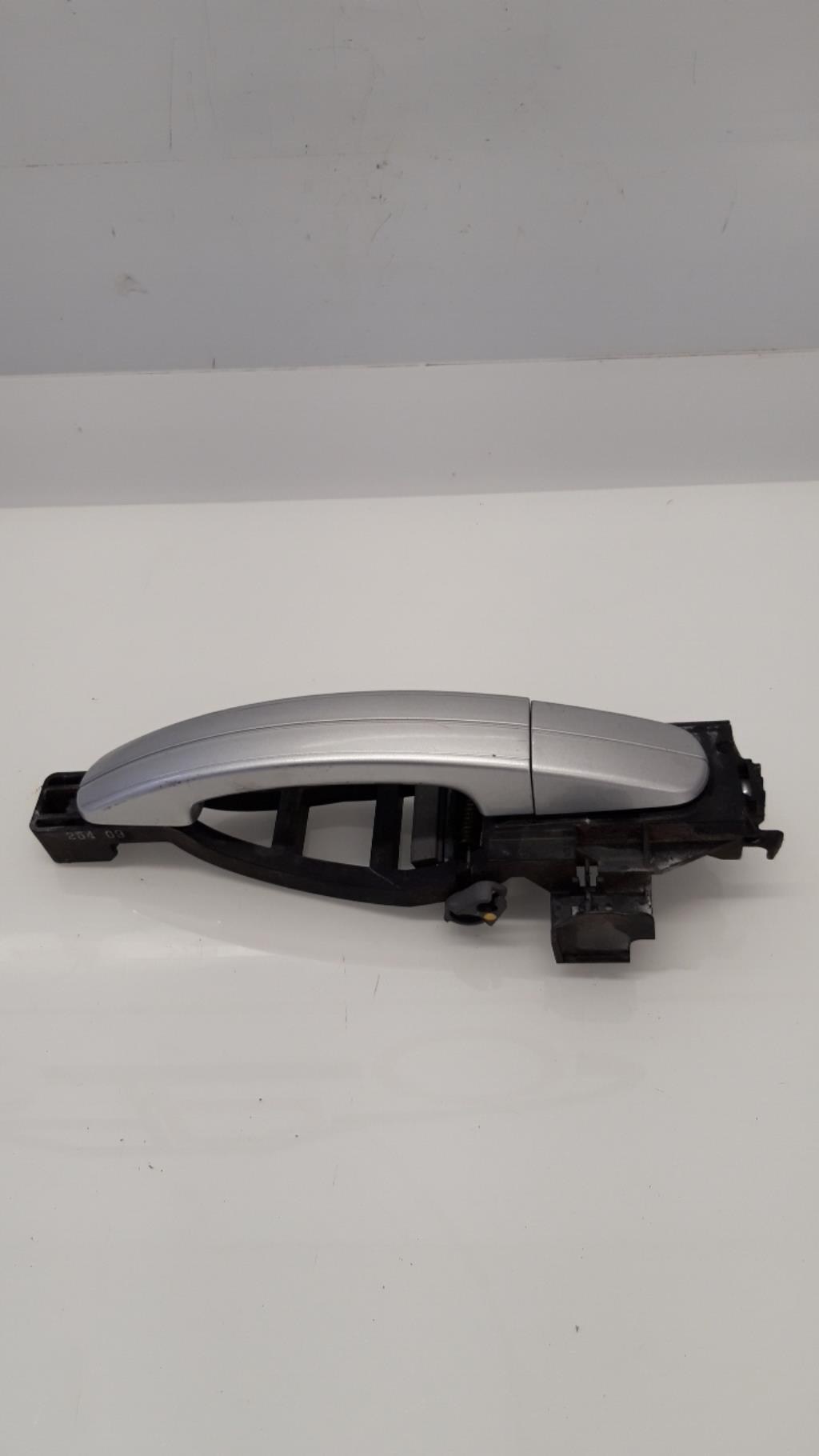 Maniglia portiera anteriore destra FORD KUGA 1 Diésel - 1