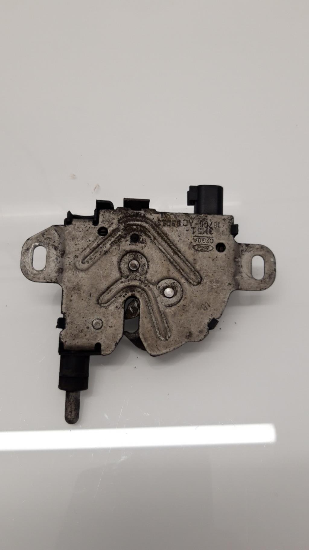 Serrure de capot FORD KUGA 1 Diesel - 1