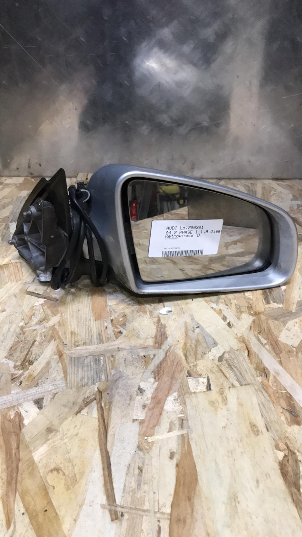 Retroviseur gauche AUDI A4 2 PHASE 1 Diesel - 1