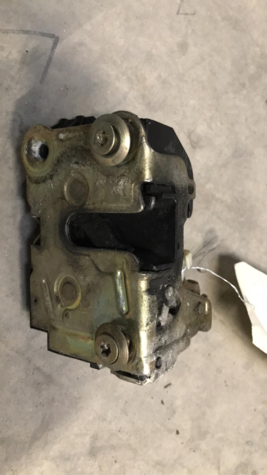 Serrure avant droit RENAULT CLIO 1 PHASE 3 Essence - 1