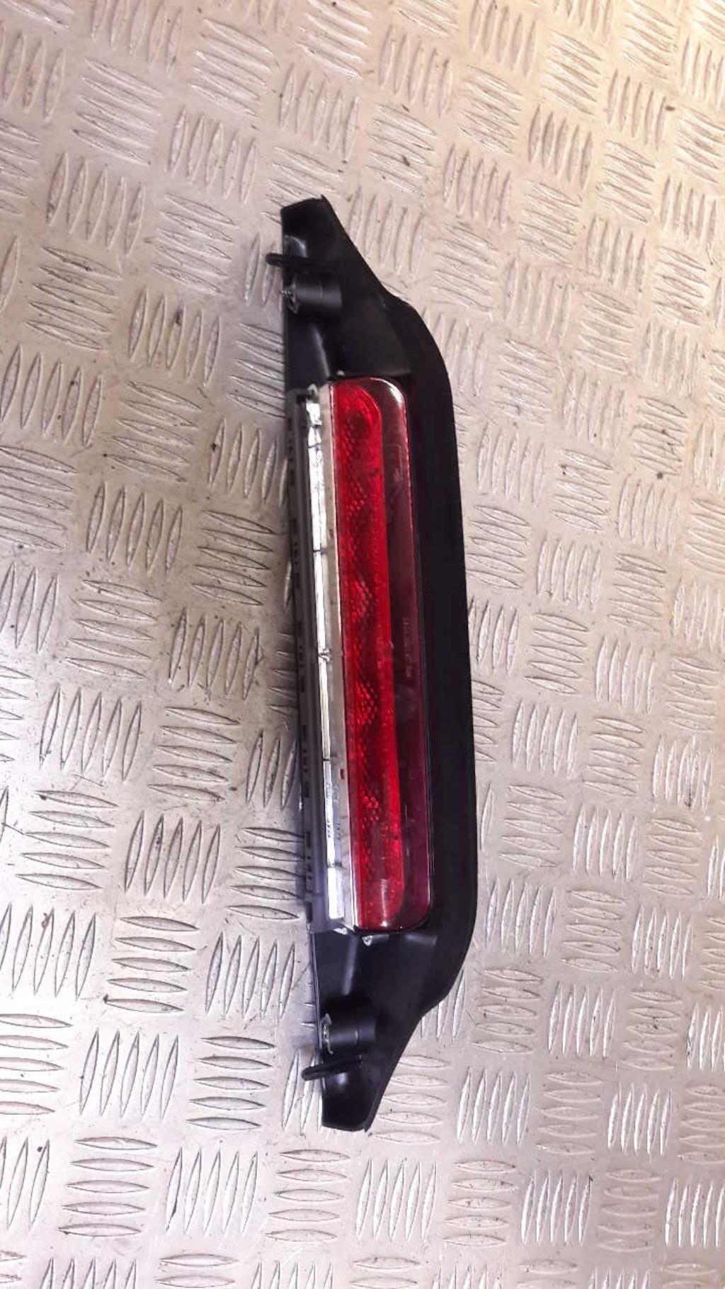 Feu arriere stop central FORD KA 2 PHASE 2 Essence - 1