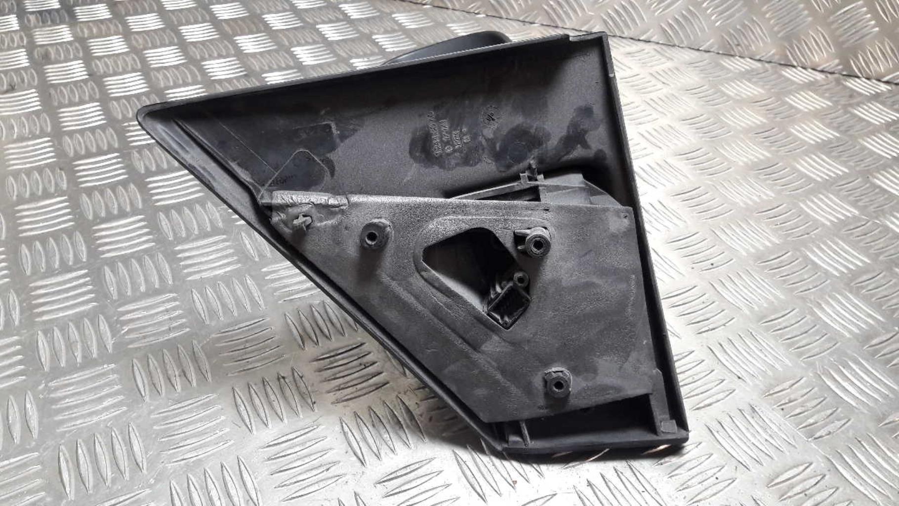 Retroviseur droit RENAULT MEGANE 2 PHASE 1 Diesel - 1