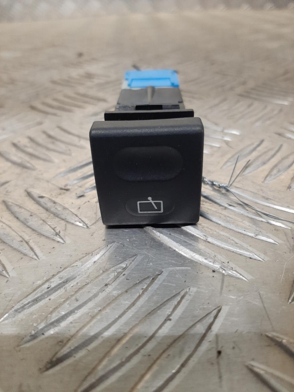 Bouton/Interrupteur CITROEN XANTIA PHASE 1 Essence - 1