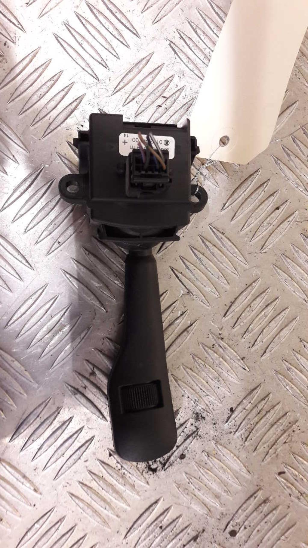 Commodo d'essuie glaces BMW SERIE 3 E46 COUPE PHASE 1 Essence - 1