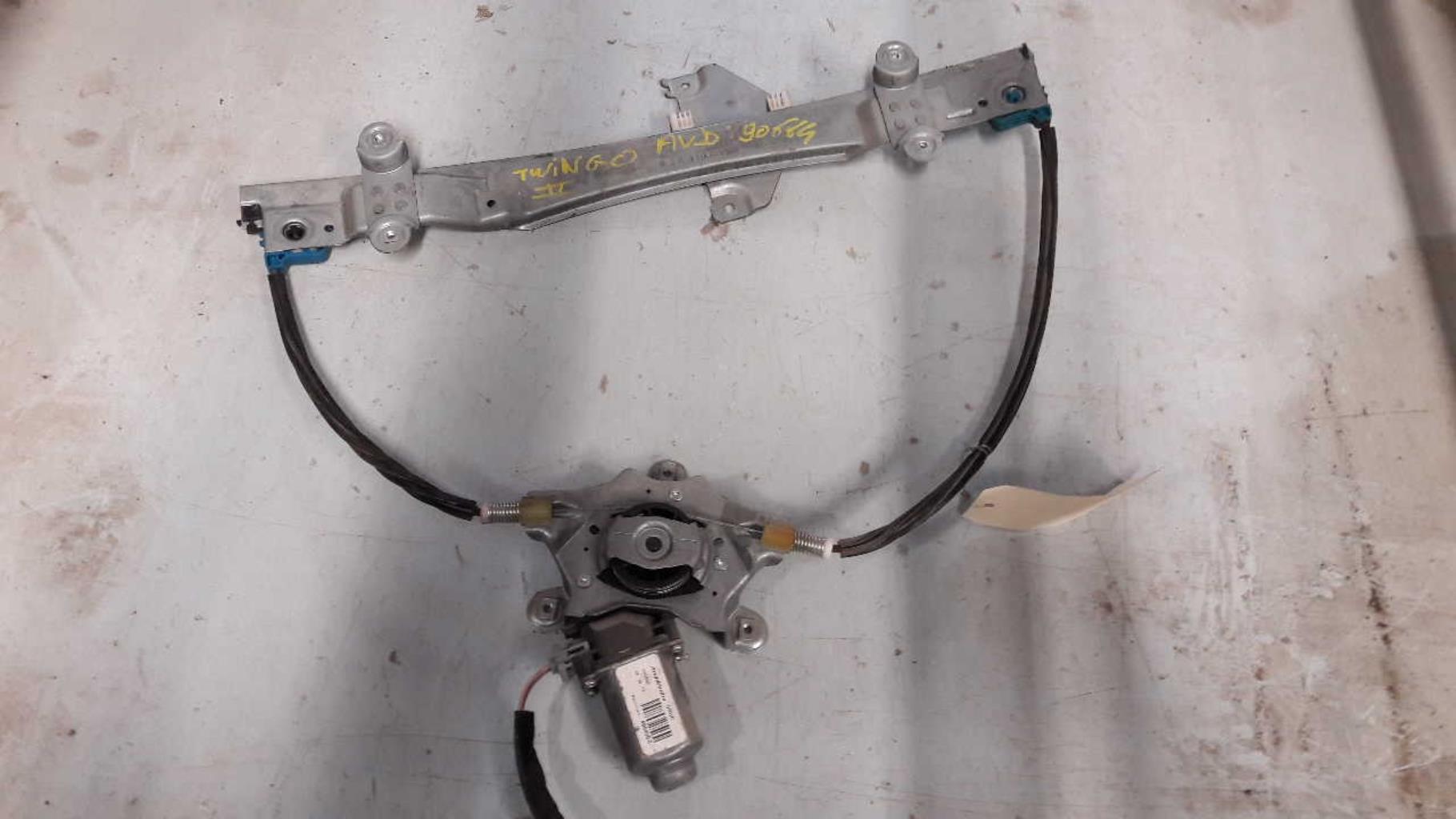 Leve vitre electrique avant droit RENAULT TWINGO 2 PHASE 1 Essence - 1