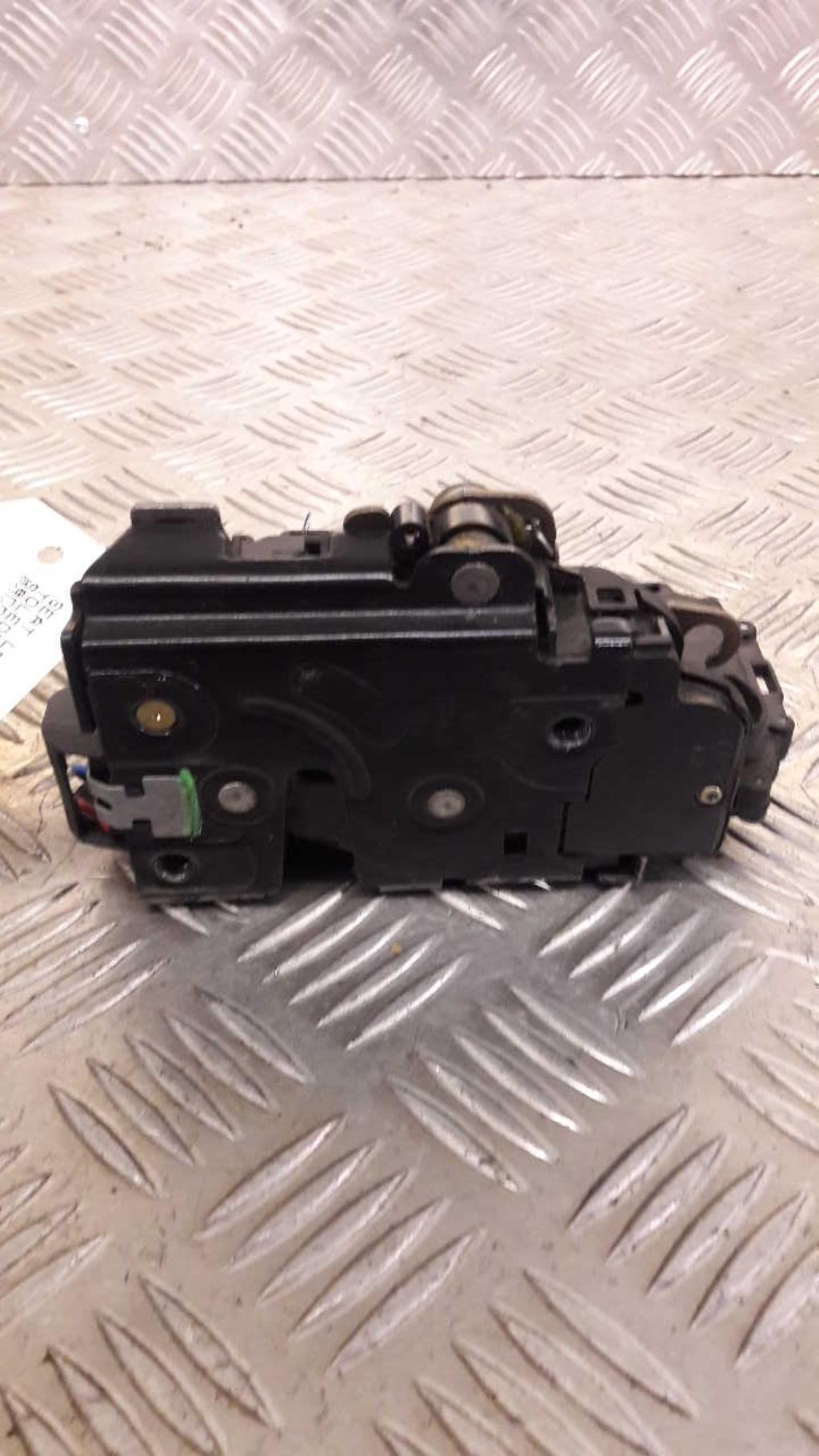 Serrure avant gauche SEAT TOLEDO 2 Diesel - 1