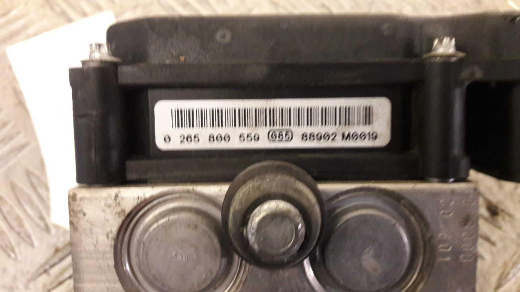 Bloc ABS (freins anti-blocage) RENAULT CLIO 3 PHASE 1 Diesel - 1