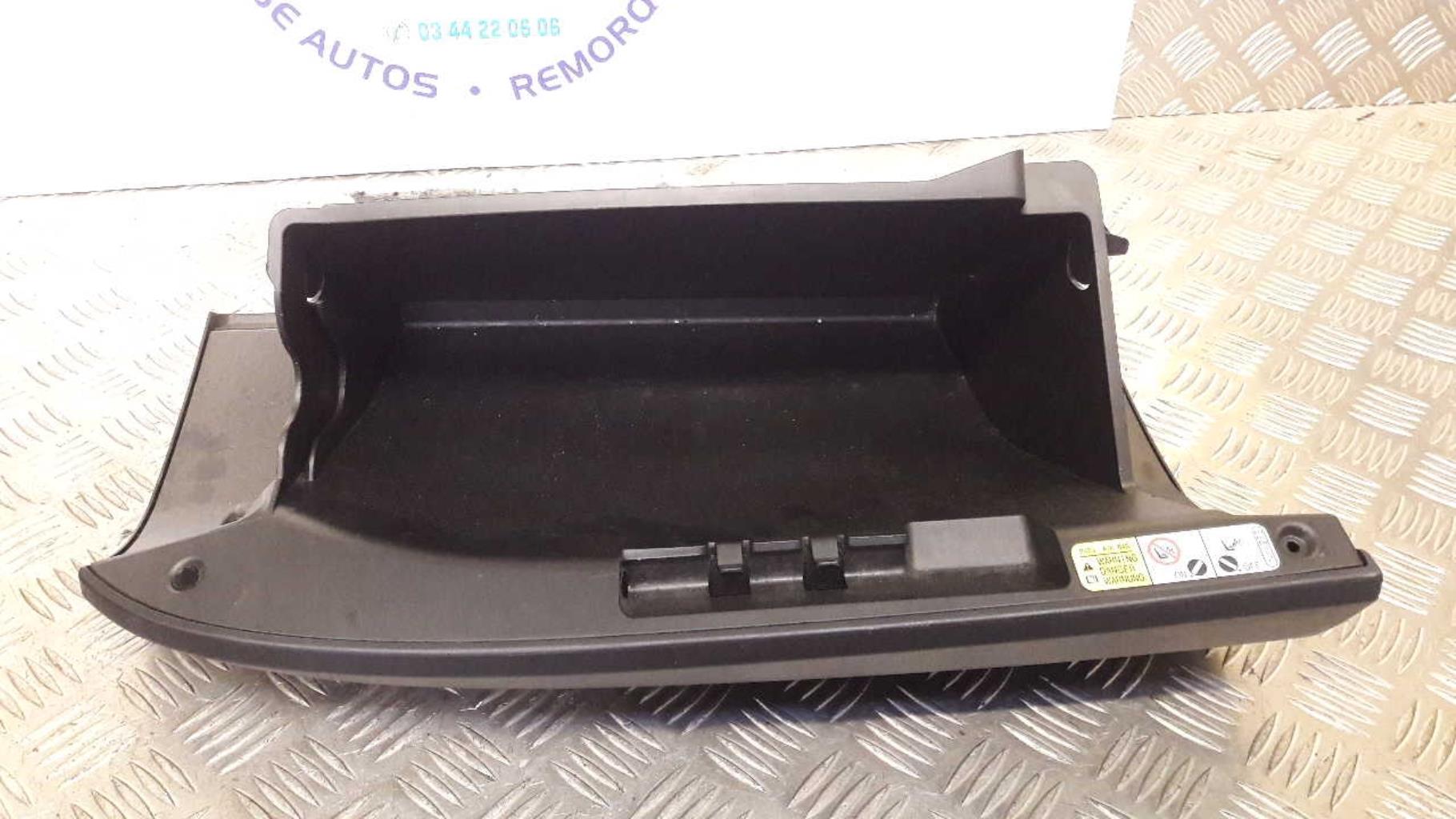 Boite a gants PEUGEOT 4007 Diesel - 1