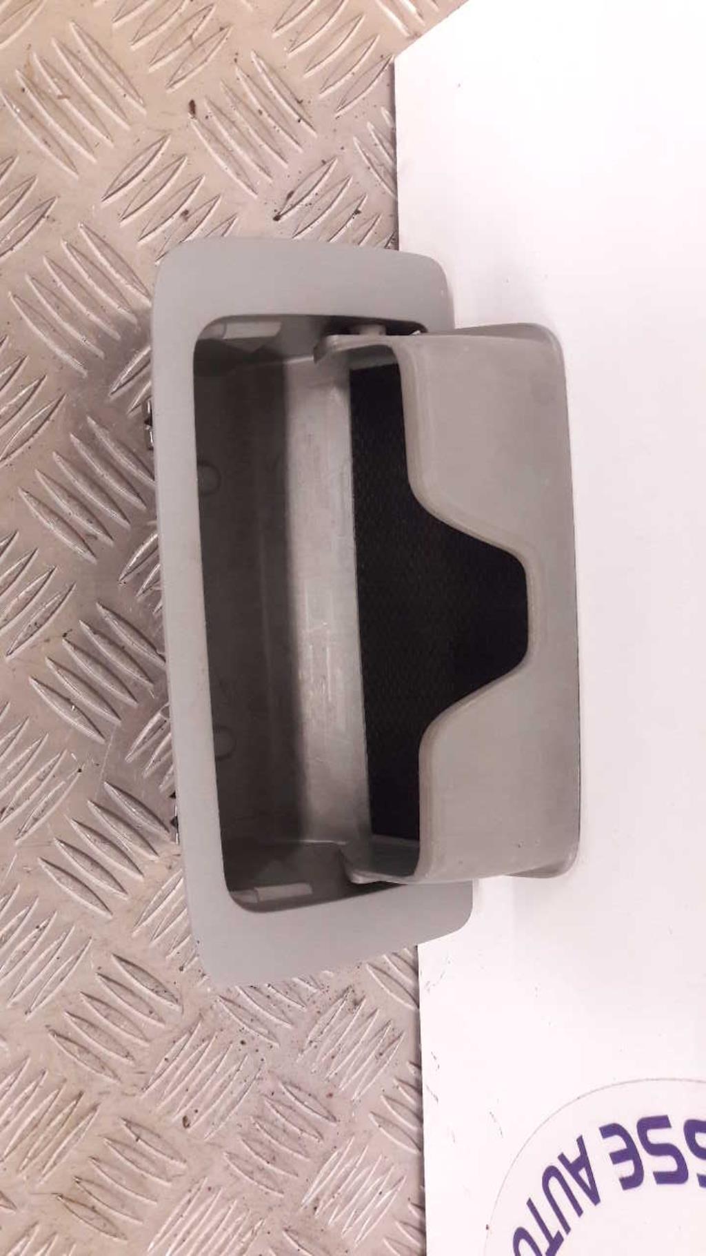 Boite a gants PEUGEOT 4007 Diesel - 1