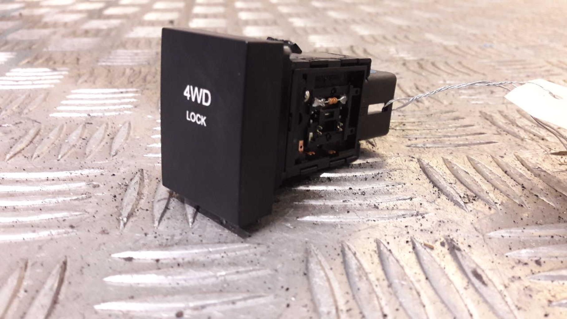 Bouton/Interrupteur HYUNDAI SANTA FE 2 PHASE 1 Diesel - 1