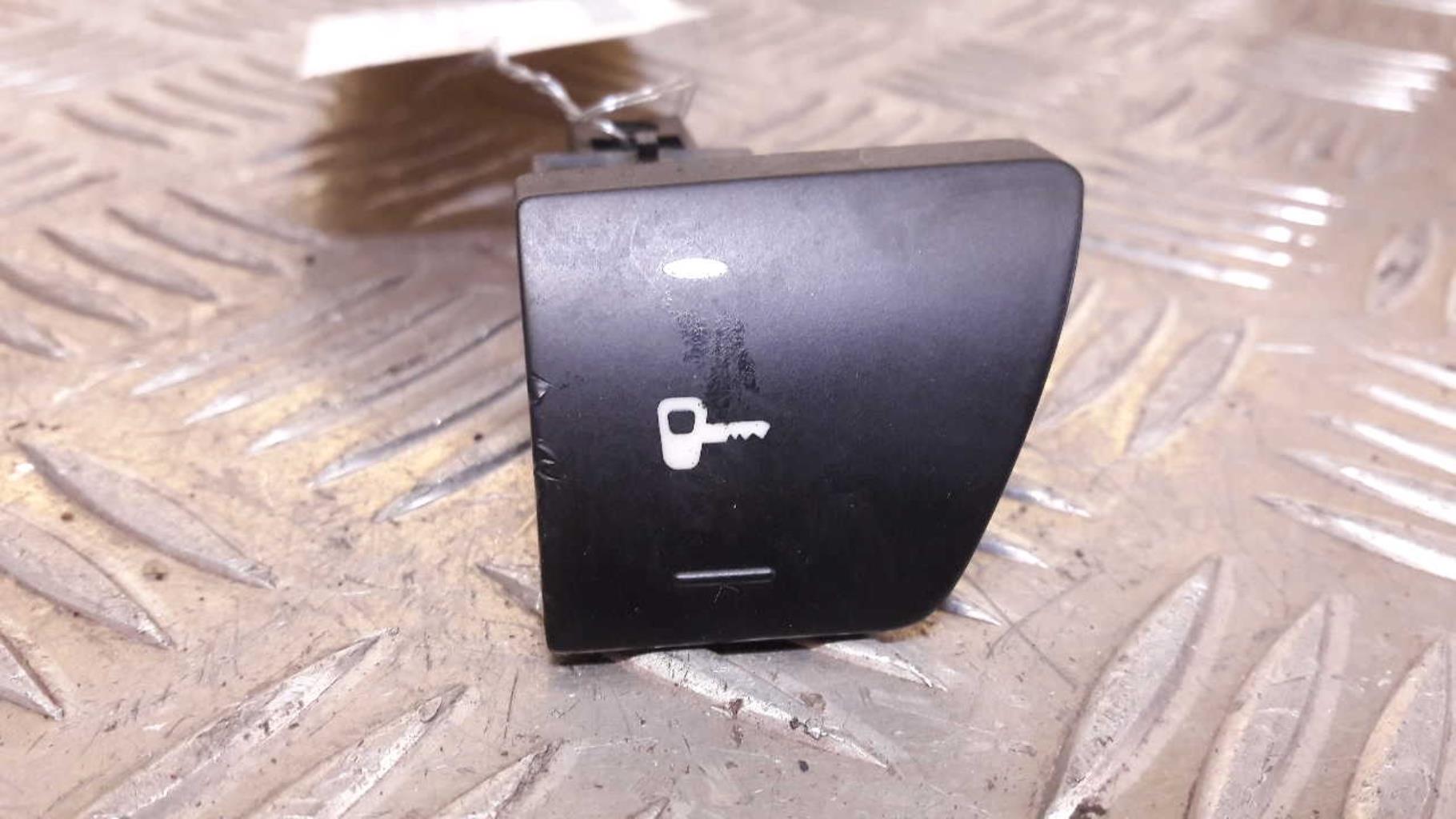 Bouton/Interrupteur PEUGEOT 307 PHASE 1 CABRIOLET Essence - 1