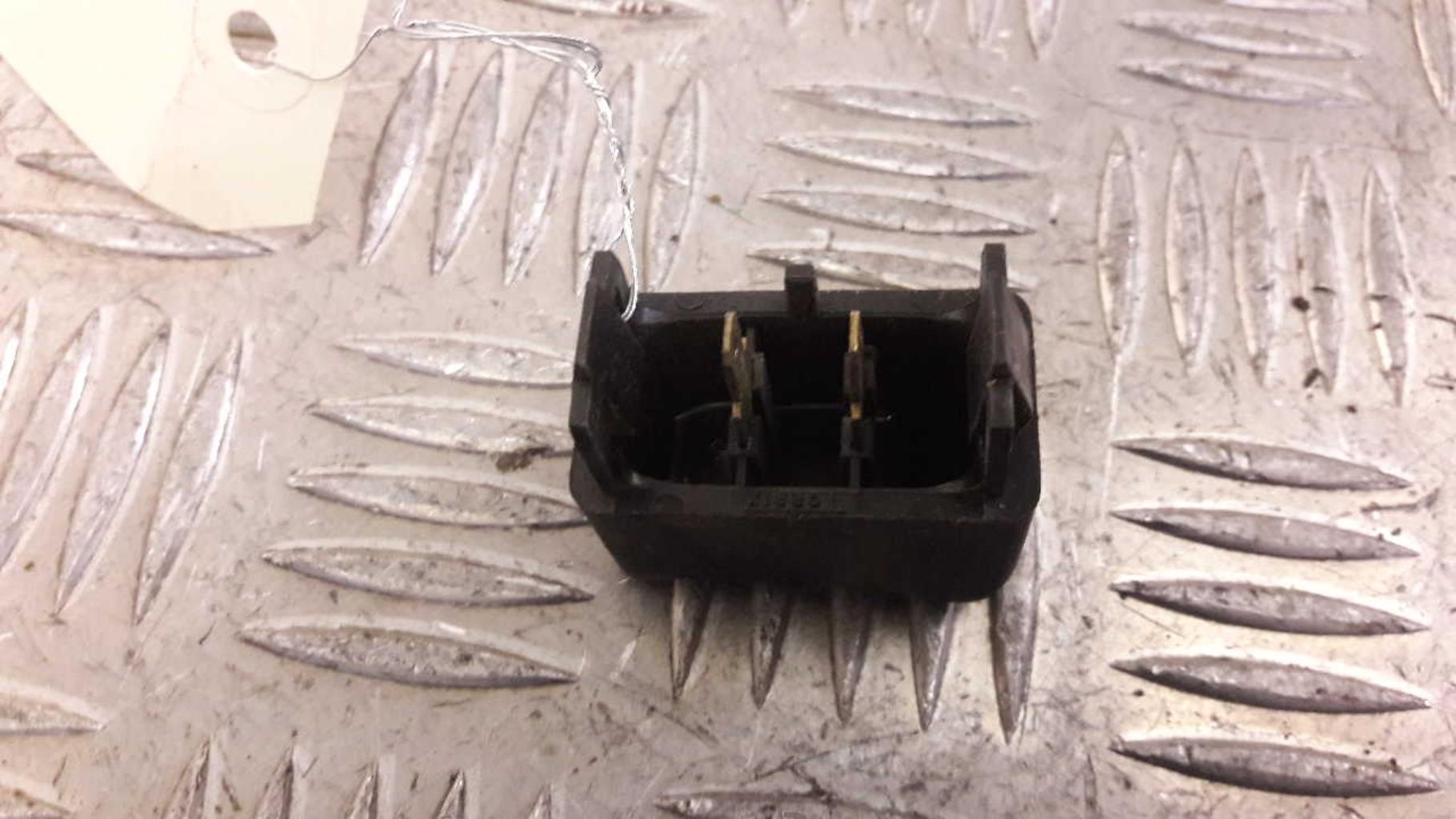 Bouton/Interrupteur RENAULT R4 FOURGONNETTE Essence - 1
