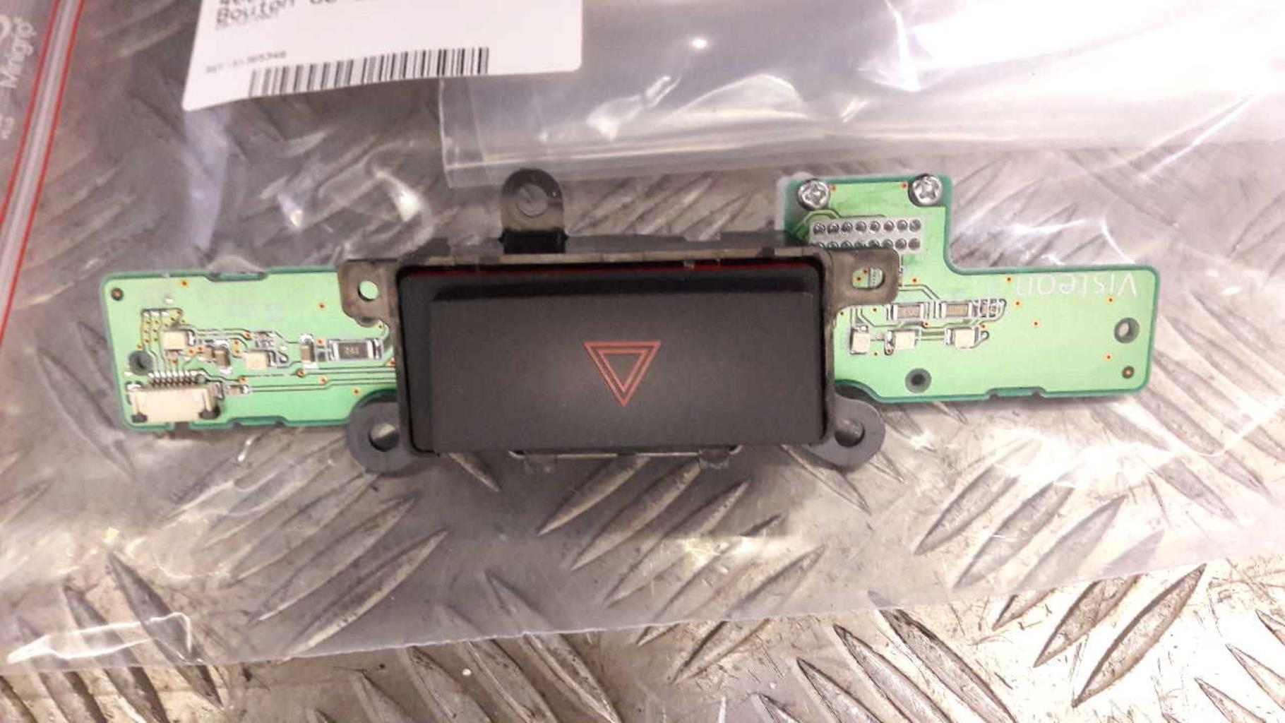 Bouton de warning PEUGEOT 4007 Diesel - 1